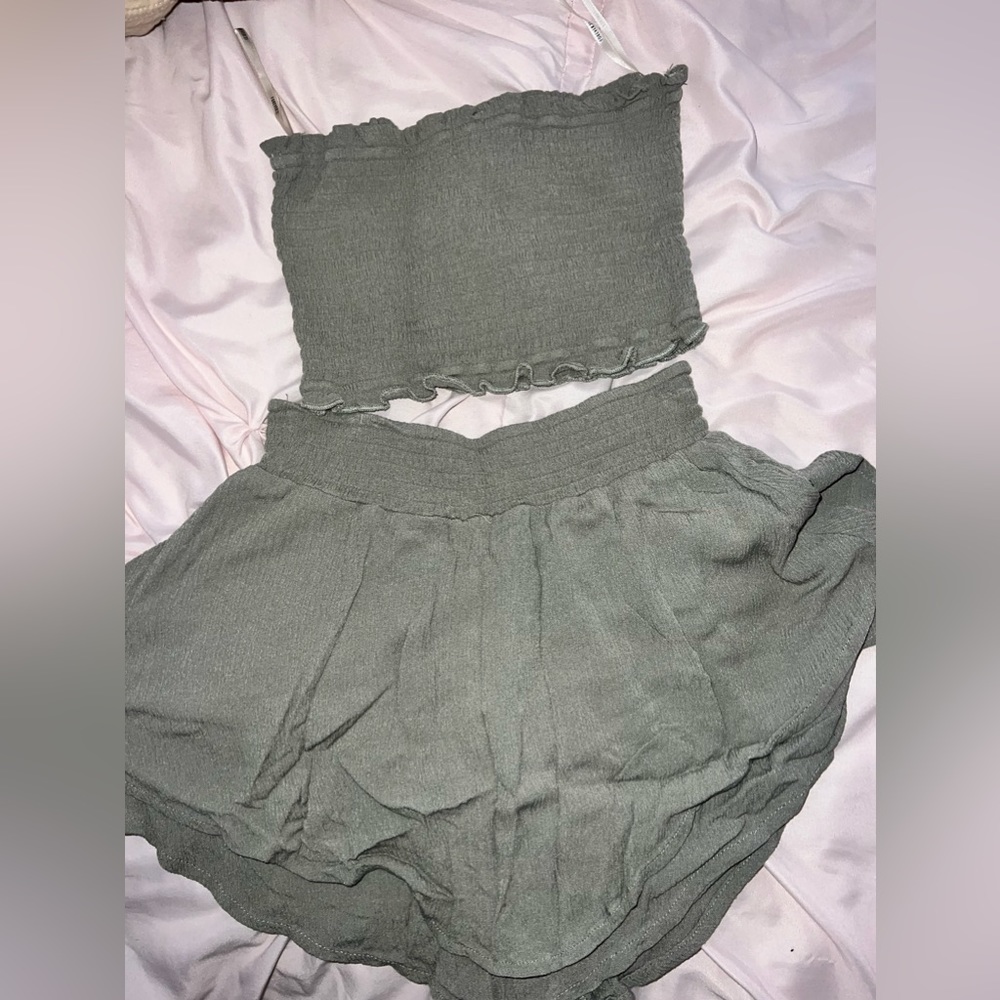 Cute sage matching set - picture at end